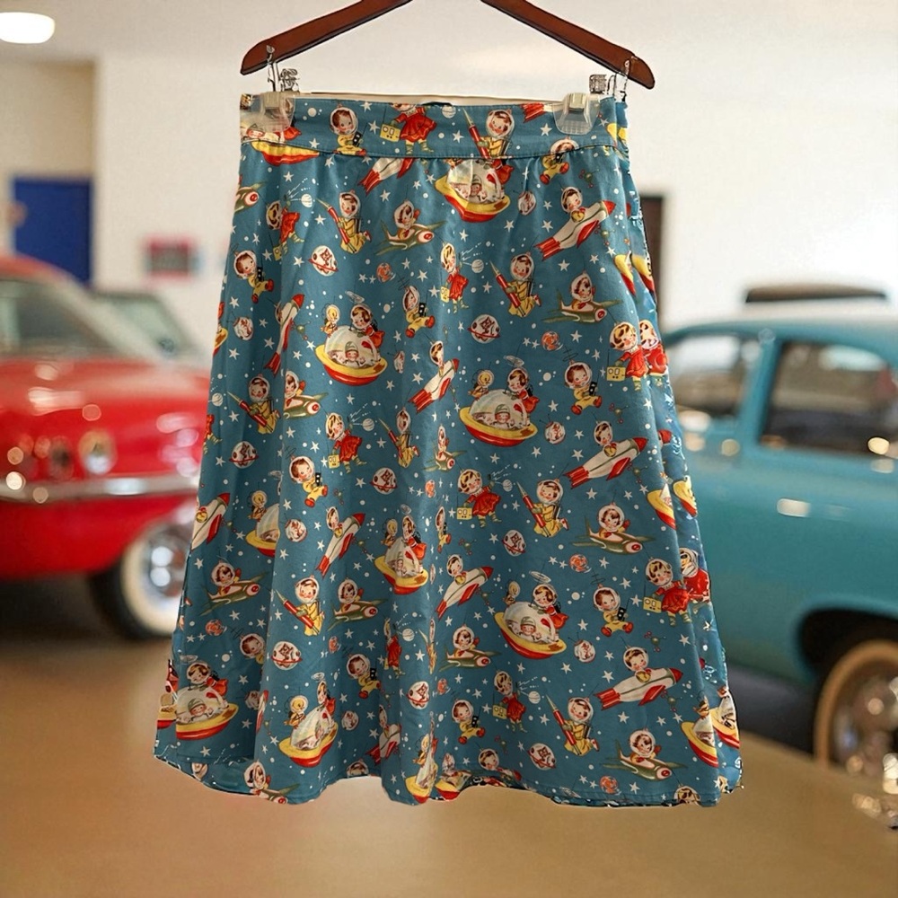 Playful A-Line Skirt with Atomic Qupie dolls. Perfect for winter fall car shows